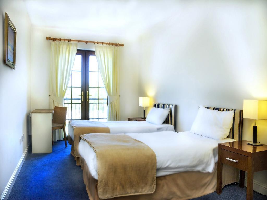 Lough Allen Hotel & Spa Drumshanbo Bagian luar foto