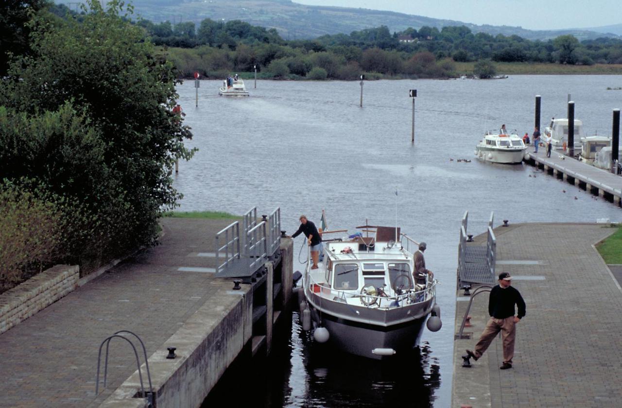 Lough Allen Hotel & Spa Drumshanbo Bagian luar foto
